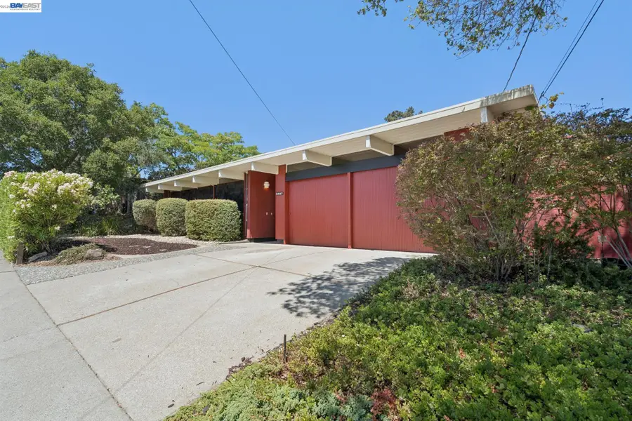 5427 Greenridge Rd, Castro Valley, CA 94552 - #2
