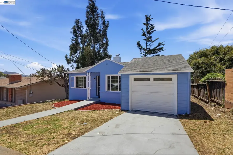 1333 Mariposa St, Richmond, CA 94804 - #2