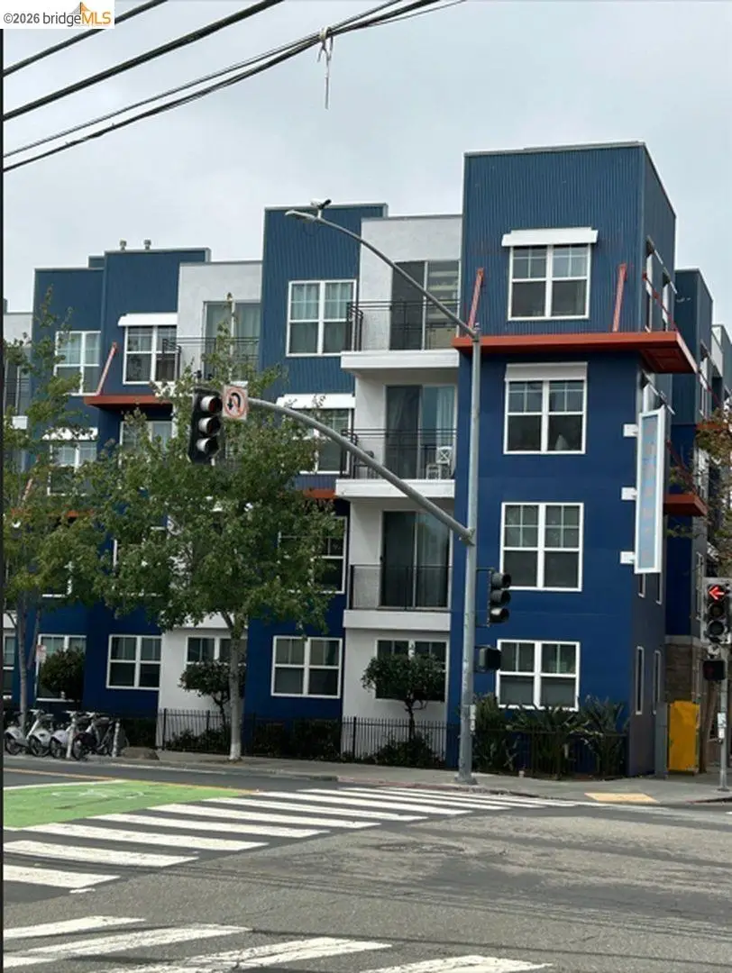 1121 40th St #5102, Emeryville, CA 94608 - #1