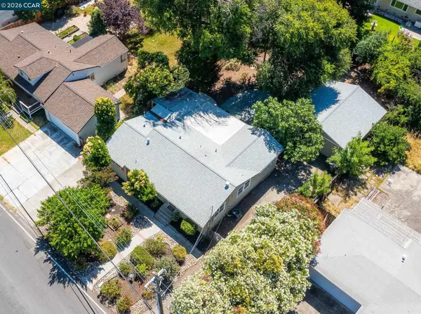 2072 Chalomar Rd, Concord, CA 94518