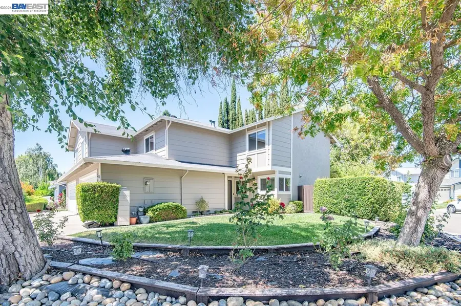 2105 Armstrong Dr, Pleasanton, CA 94588 - #3