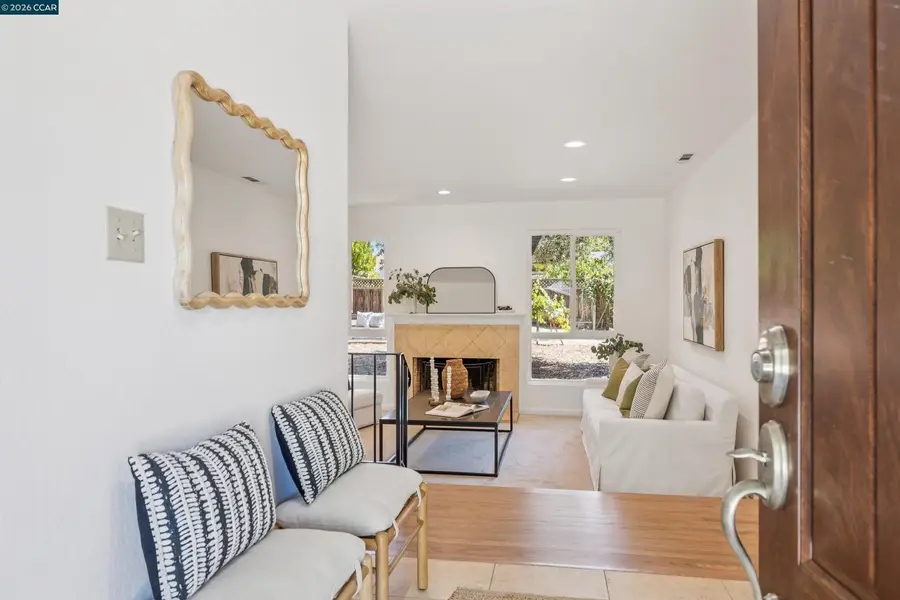633 Laird Ln, Lafayette, CA 94549 - #2