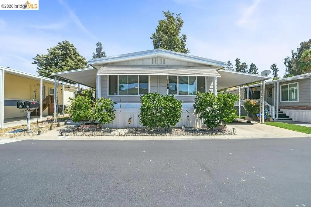 2166 Dalis Dr., Concord, CA 94520 - #1