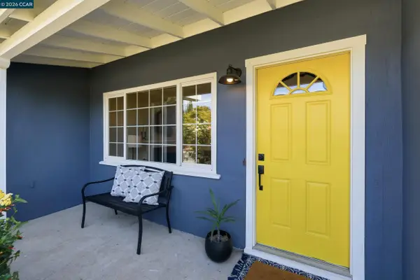 77 Cleopatra Dr, Pleasant Hill, CA 94523