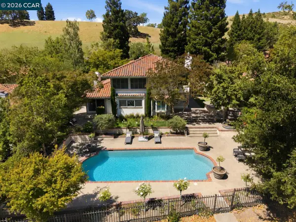 316 Live Oak Dr, Danville, CA 94506