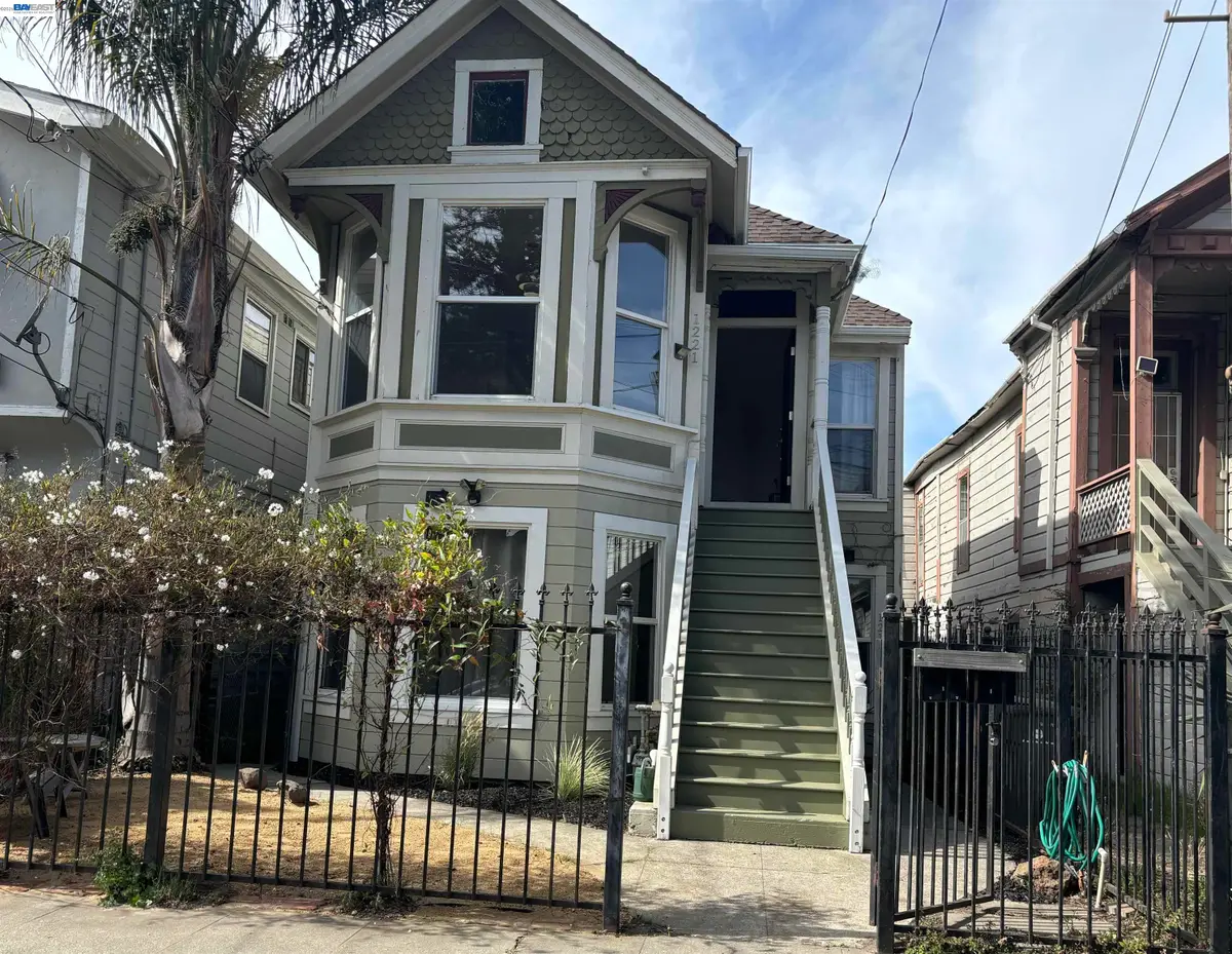 1221 Campbell, Oakland, CA 94607 - #1
