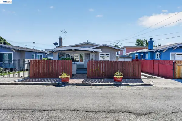 5823 Seminary Ct, Oakland, CA 94605