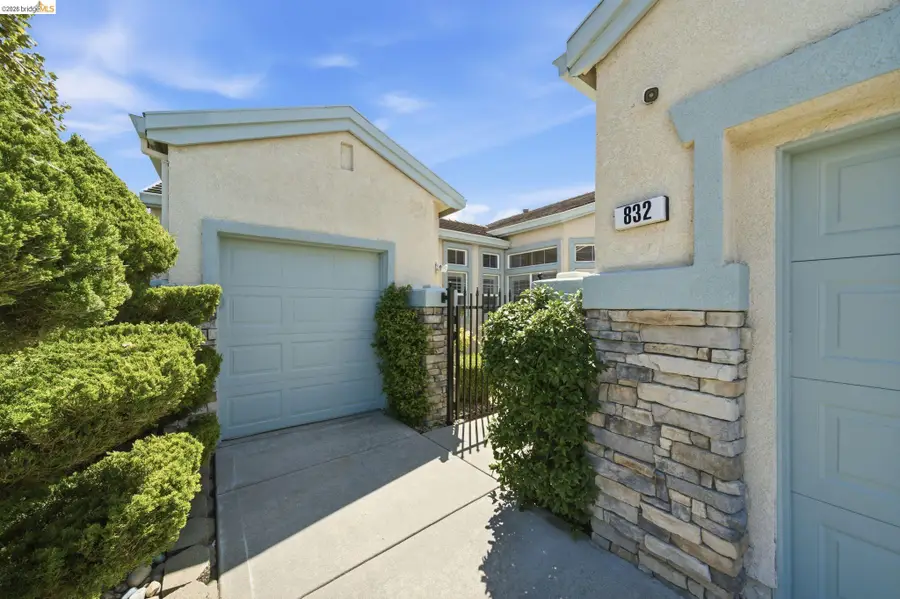 832 Summerset Drive, Rio Vista, CA 94571 - #2