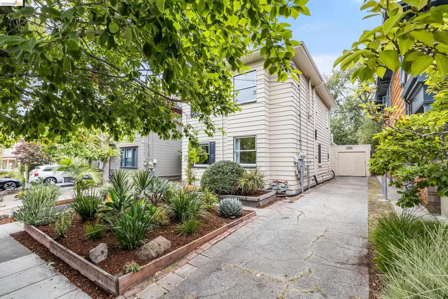 438 65th St, Oakland, CA 94609 - #2