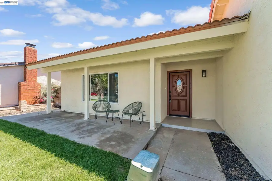 2624 Damien Ave, La Verne, CA 91750 - #3