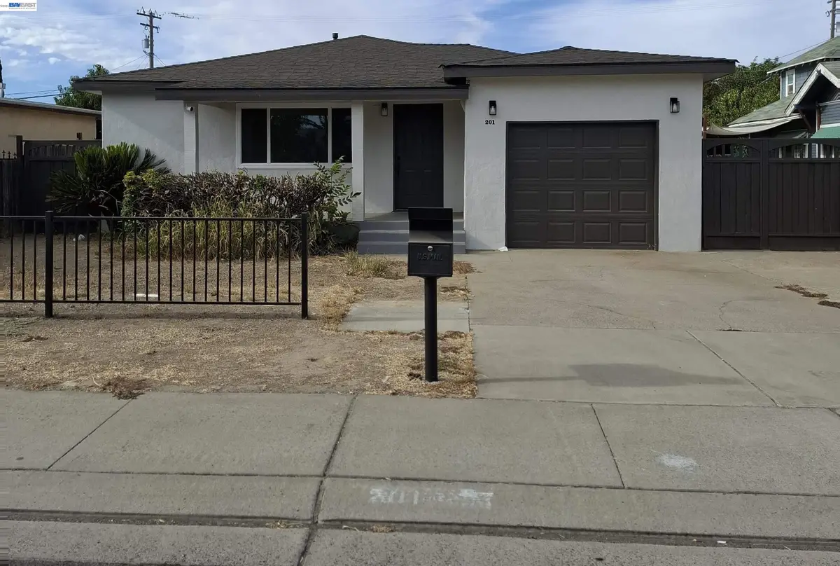 201 Barozzi Ave, Modesto, CA 95351 - #1