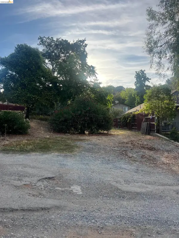 18237 9th Ave, Jamestown, CA 95327