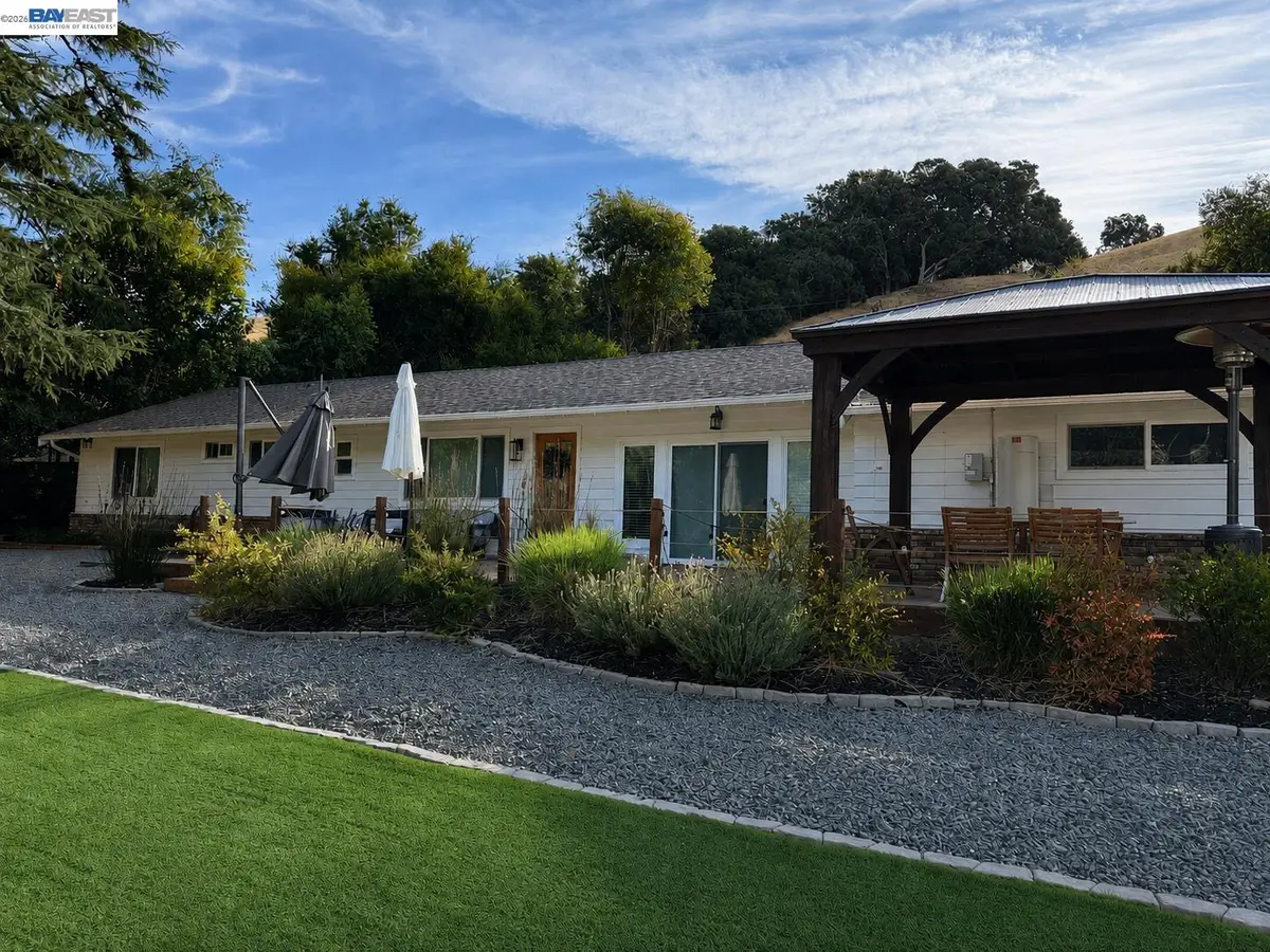 9338 Crow Canyon Rd, Castro Valley, CA 94552 - #1
