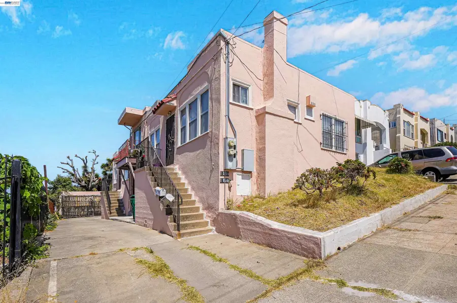 Address Withheld By Seller, Oakland, CA 94606 - #3