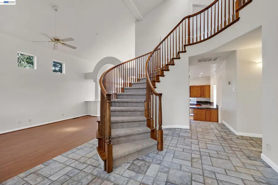 2825 Hillcrest Avenue, Hayward, CA 94542 - #2