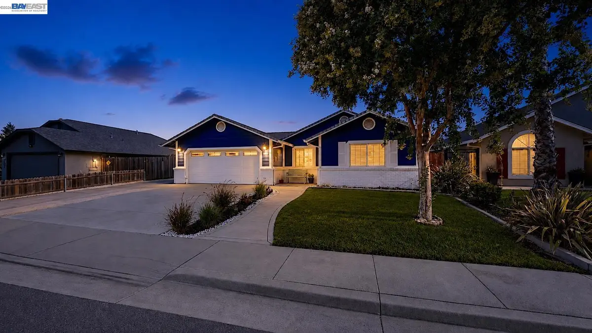 771 Twin Hills Dr, Galt, CA 95632 - #1