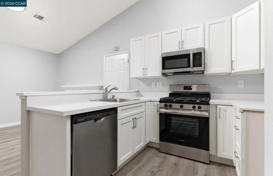 1812 Johnson Dr, Antioch, CA 94509 - #3