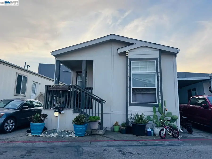 3015 E Bayshore Rd #411, Redwood City, CA 94063 - #2