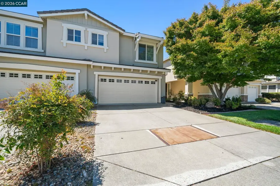 561 Loch Lomond Way, Fairfield, CA 94534 - #3