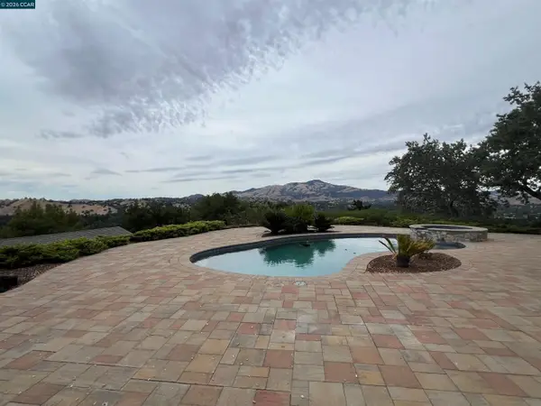 300 Oak View Ter, Danville, CA 94526