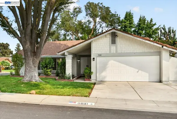 9081 Meadowdale Way, Elk Grove, CA 95624