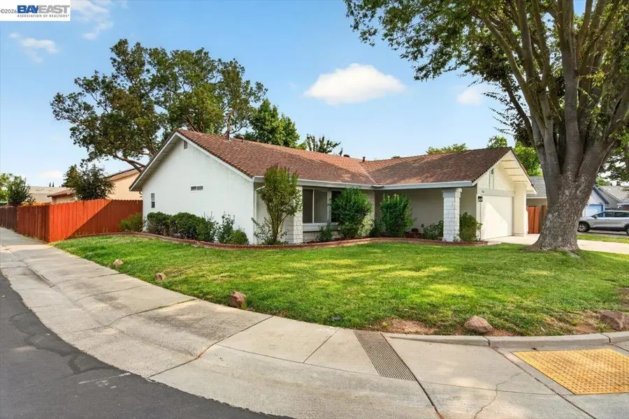 9081 Meadowdale Way, Elk Grove, CA 95624 - #2