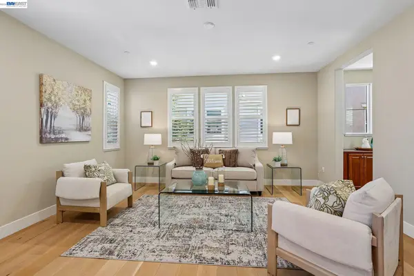2836 Stringham Way, Dublin, CA 94568