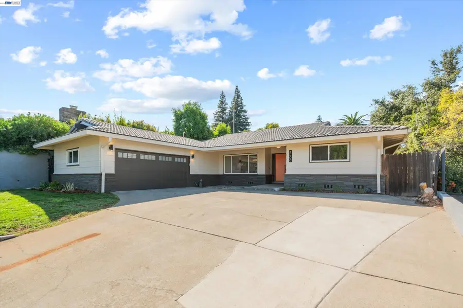 1206 43rd Ave, Sacramento, CA 95831 - #2
