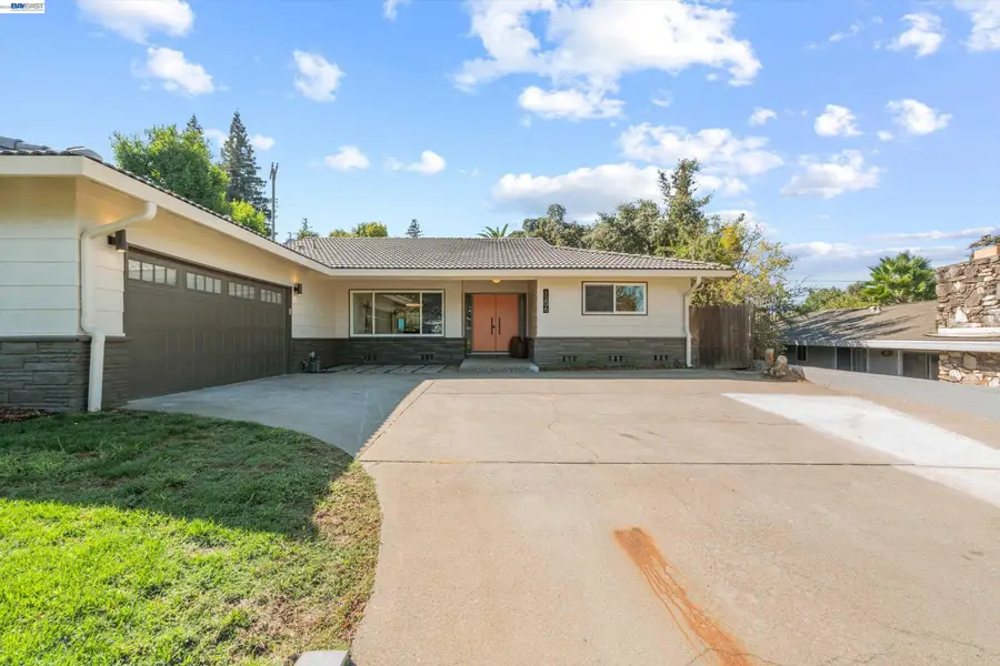 1206 43rd Ave, Sacramento, CA 95831 - #3