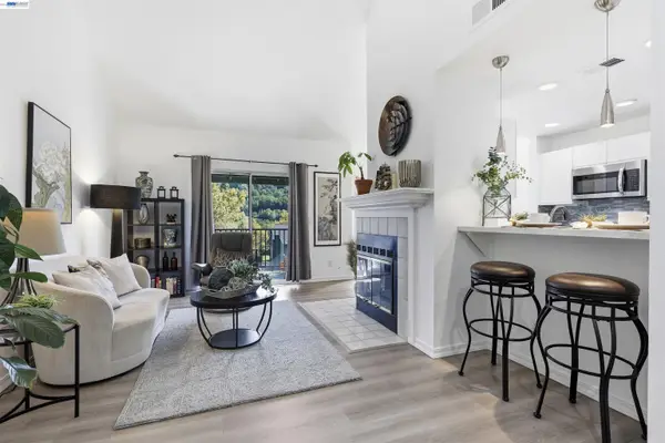 8040 Mountain View Dr #D, Pleasanton, CA 94588