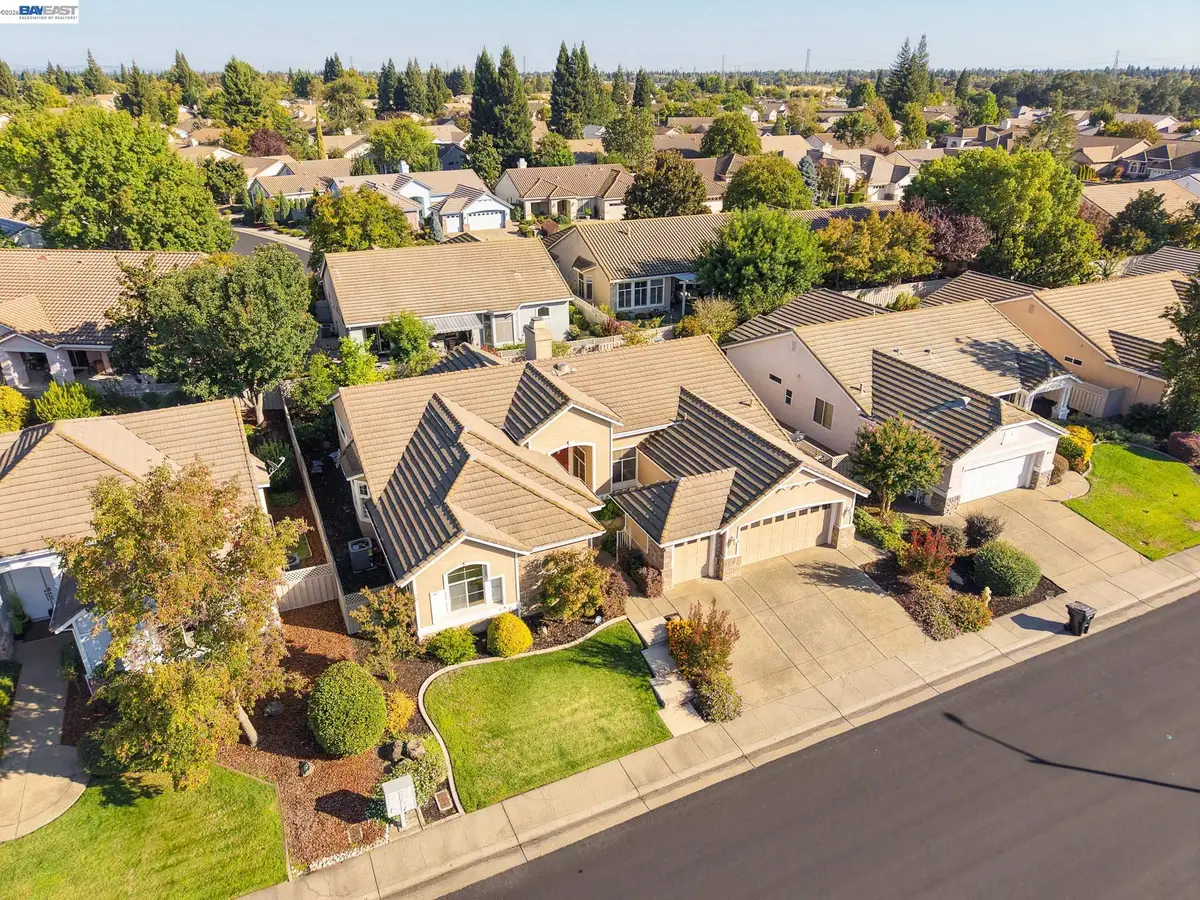 5040 Green Grove Ln, Roseville, CA 95747 - #1