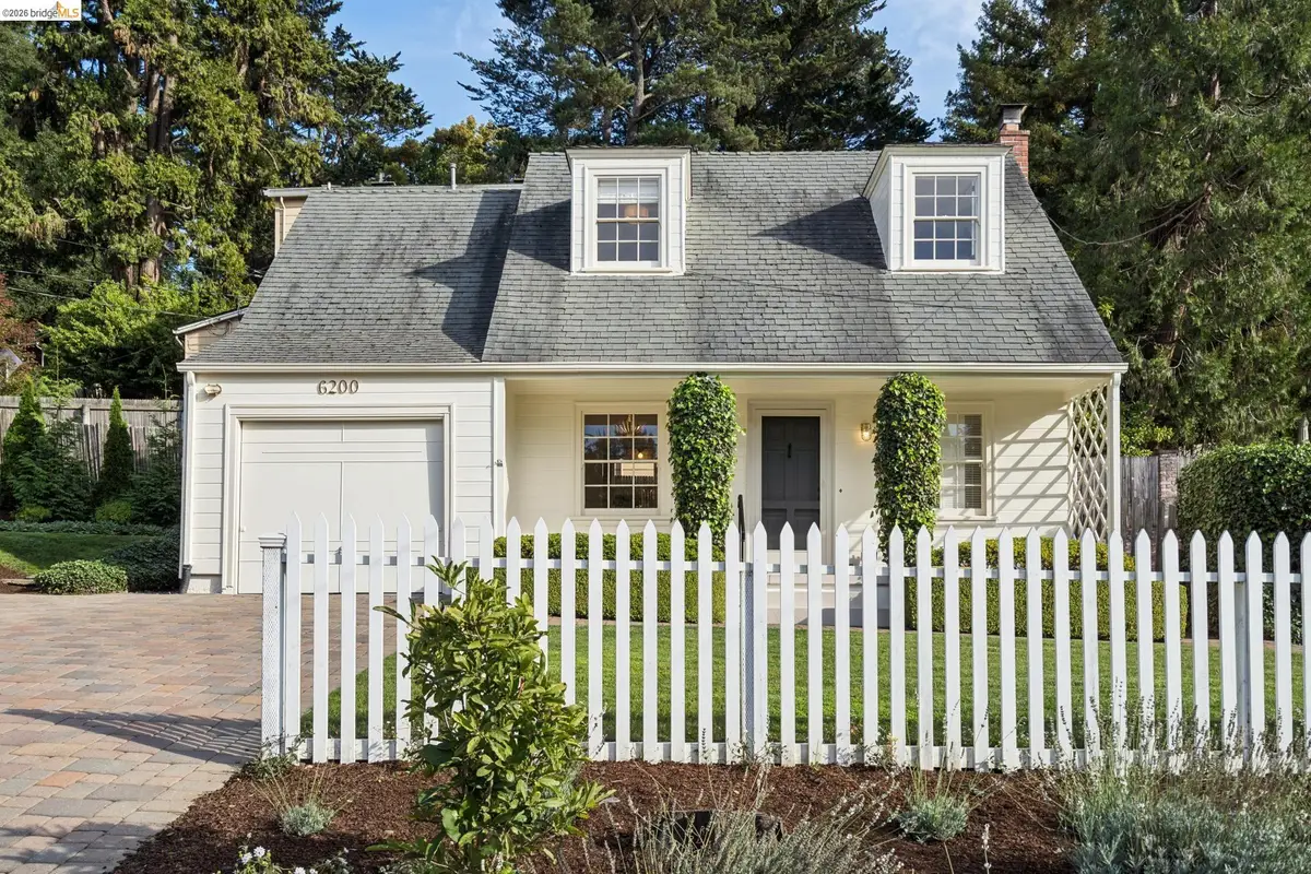 6200 Aspinwall Rd, Oakland, CA 94611 - #1