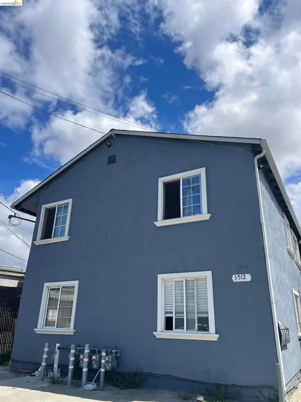 3512 Magnolia St, Oakland, CA 94608
