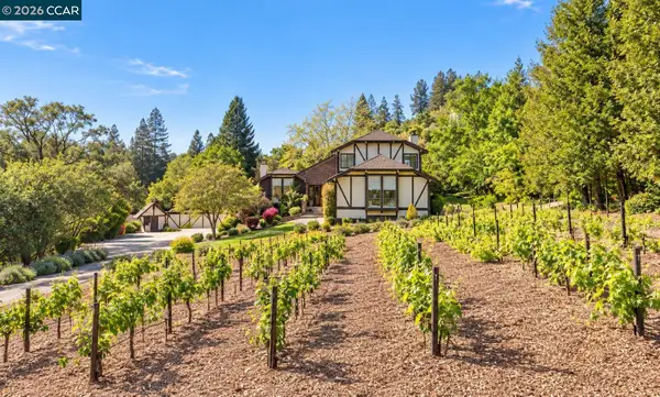 945 Stow Ln, Lafayette, CA 94549