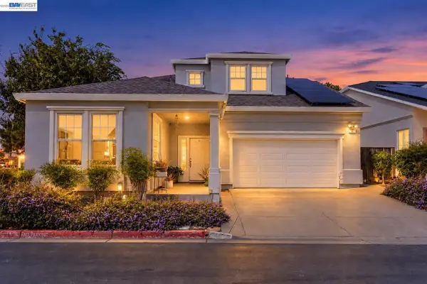 11 Fallen Leaf, Rodeo, CA 94572