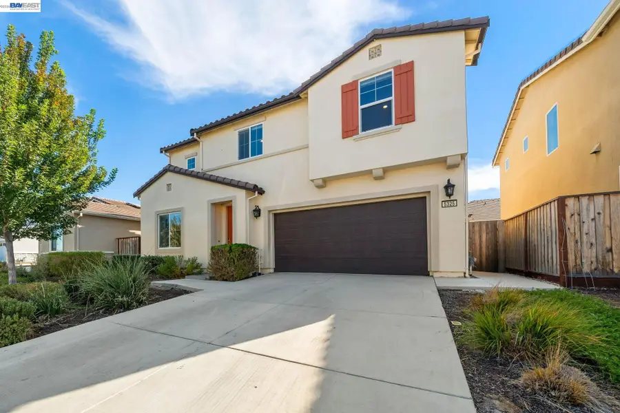 5325 Knights Valley Ln, Antioch, CA 94531 - #3