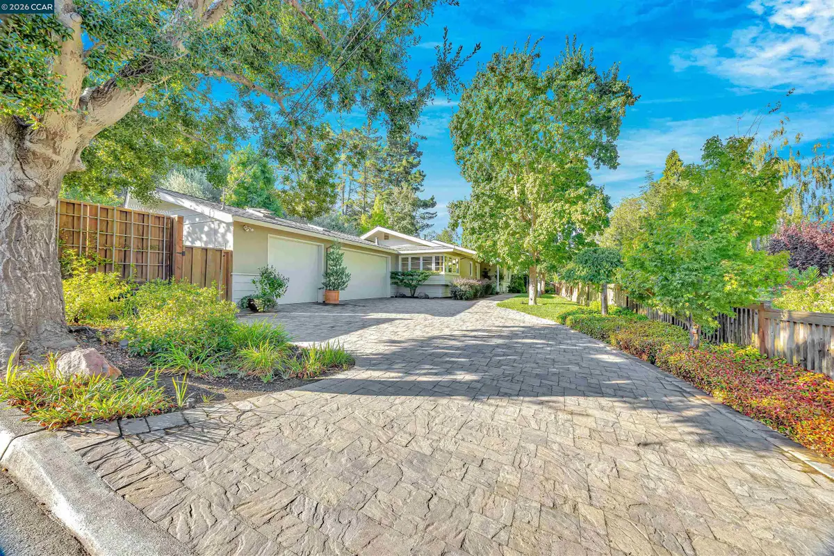 3237 Driftwood Dr, Lafayette, CA 94549 - #1