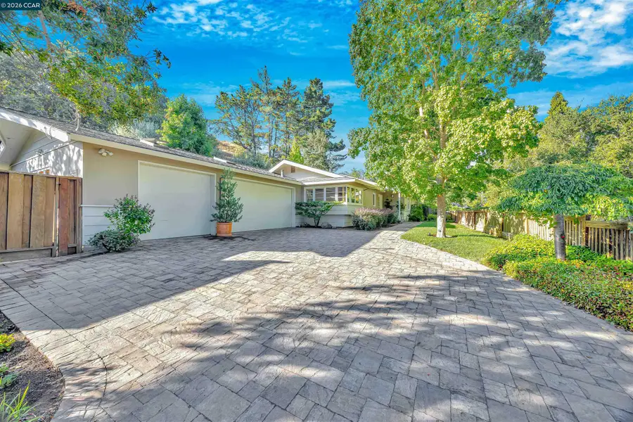 3237 Driftwood Dr, Lafayette, CA 94549 - #2