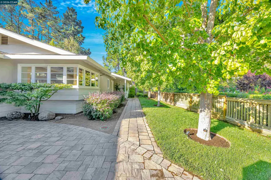 3237 Driftwood Dr, Lafayette, CA 94549 - #3