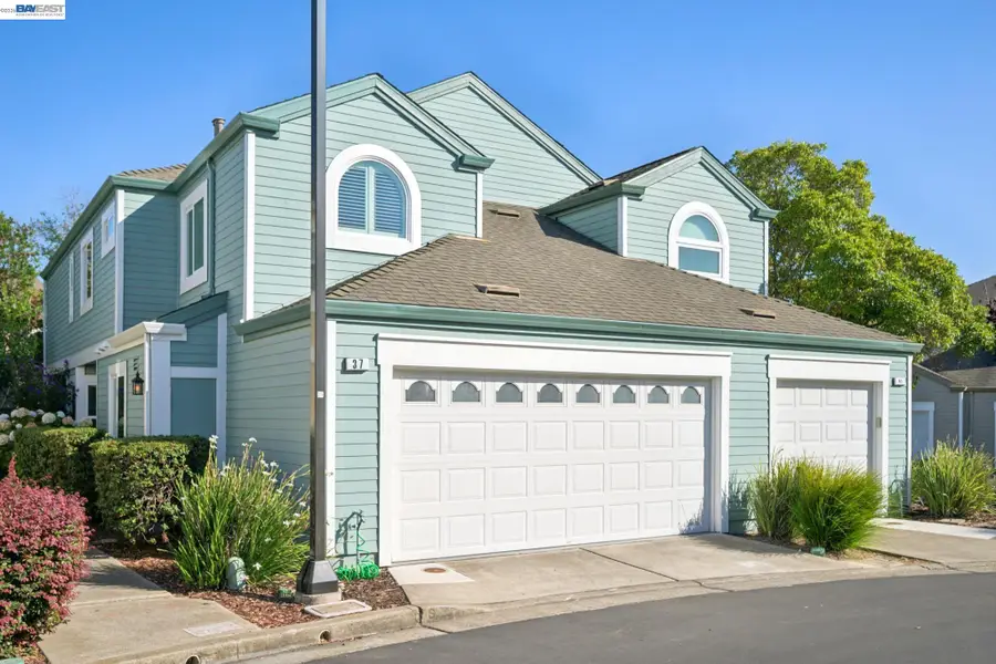 37 Oak Park Dr, Alameda, CA 94502 - #3
