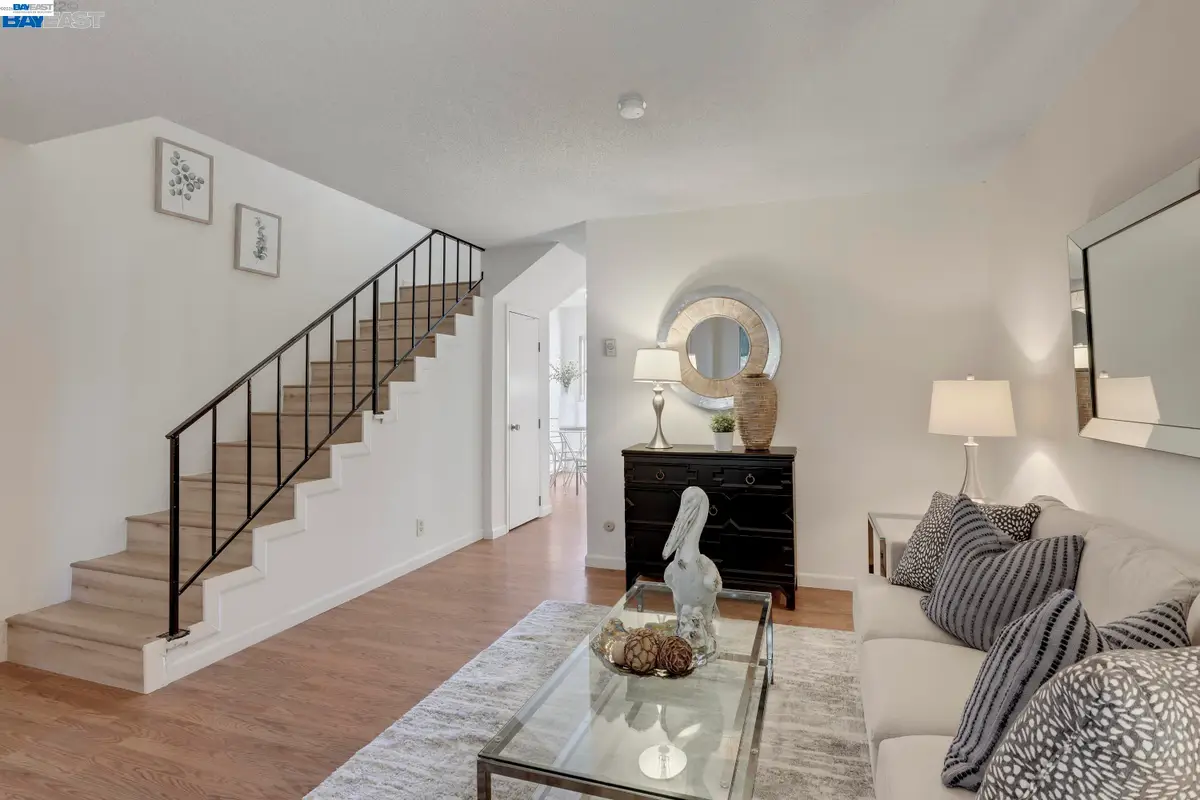 2205 San Antonio Ave #F, Alameda, CA 94501 - #1