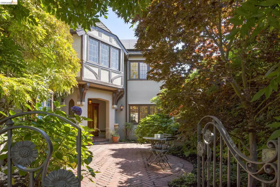 2737 Claremont Blvd, Berkeley, CA 94705 - #2