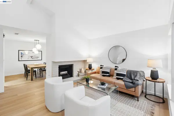 114 Lagunaria Ln, Alameda, CA 94502