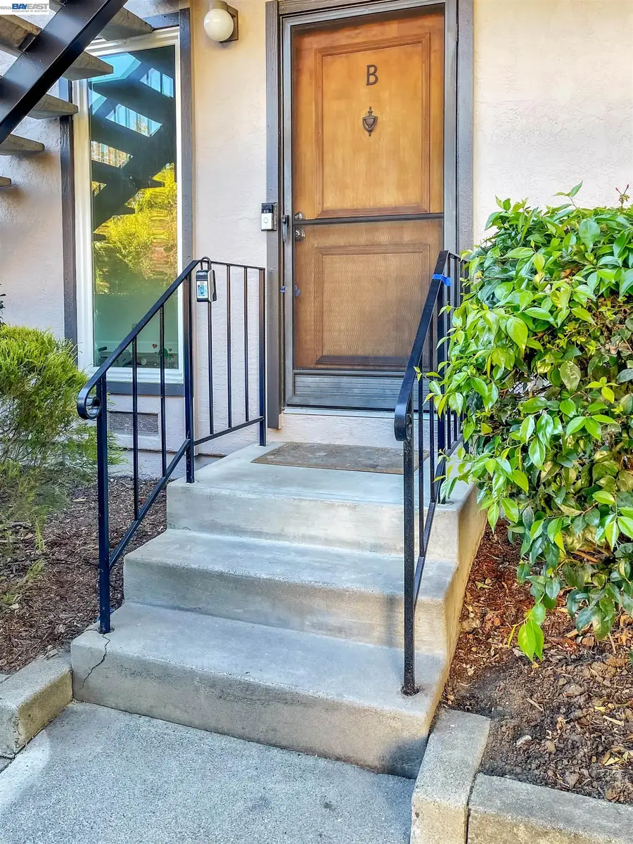 54 Massolo Dr #B, Pleasant Hill, CA 94523 - #3