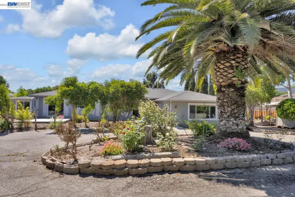 1015 Byrd Ln, Pleasanton, CA 94566