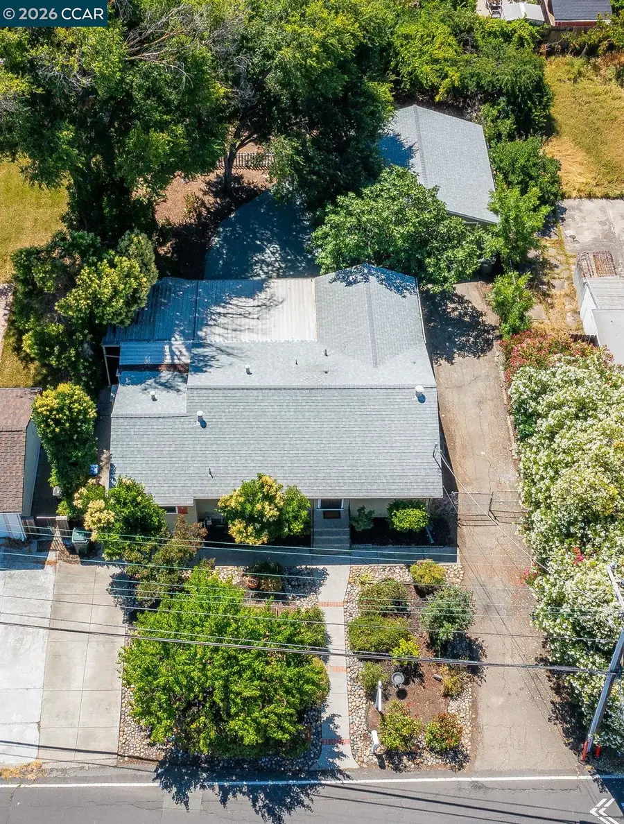 2072 Chalomar Rd, Concord, CA 94518 - #3