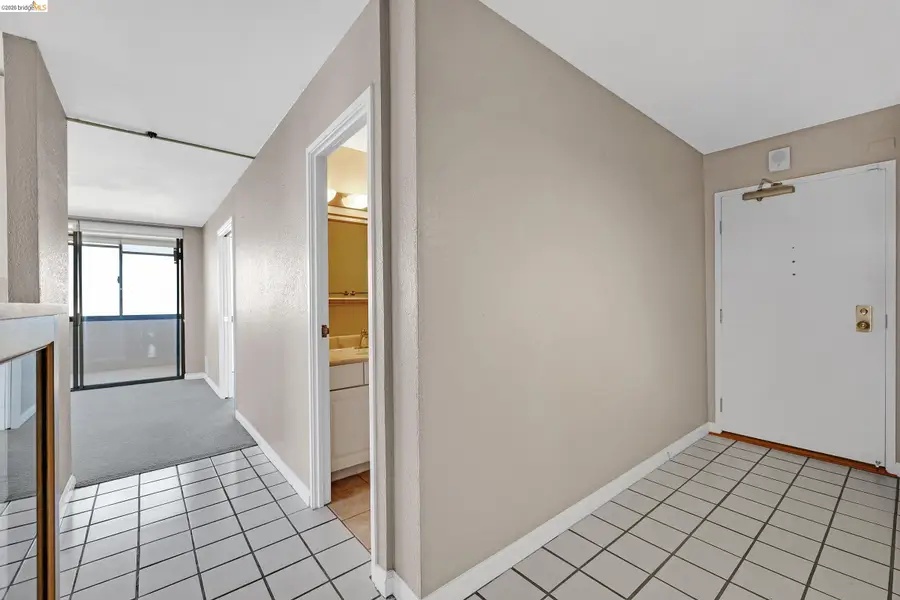 555 Pierce St #1001, Albany, CA 94706 - #3