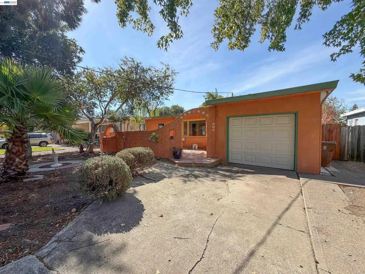 640 E L St, Benicia, CA 94510 - #1