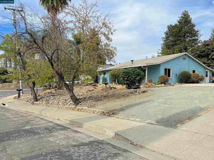 2340 Ranchito Dr, Concord, CA 94520 - #2