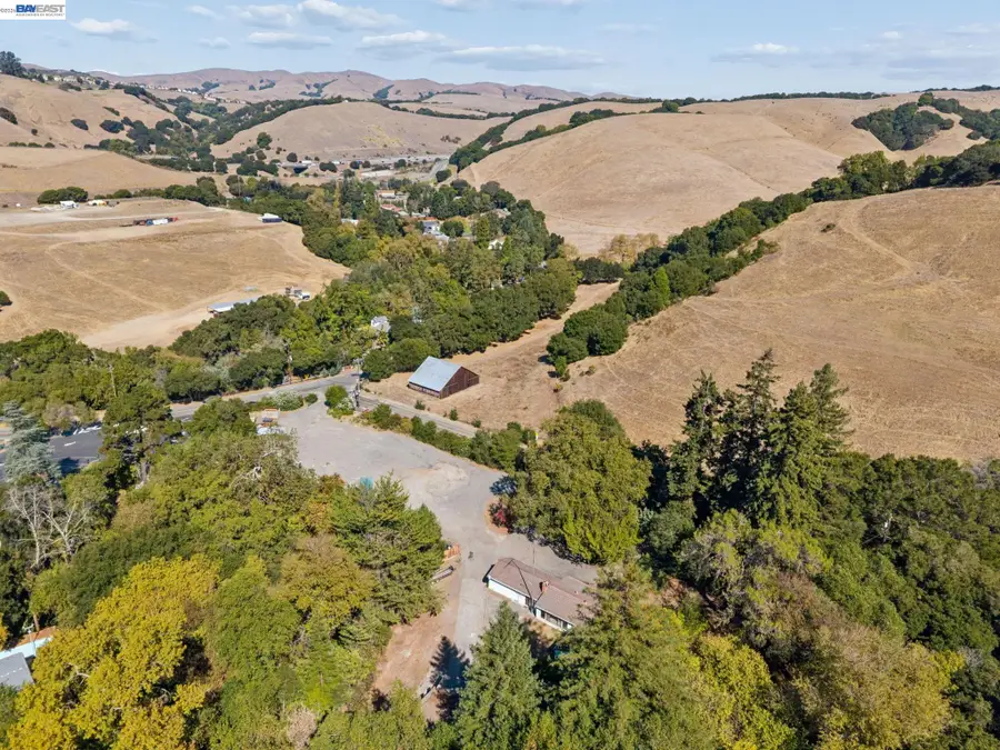 24227 Palomares Rd, Castro Valley, CA 94552 - #2